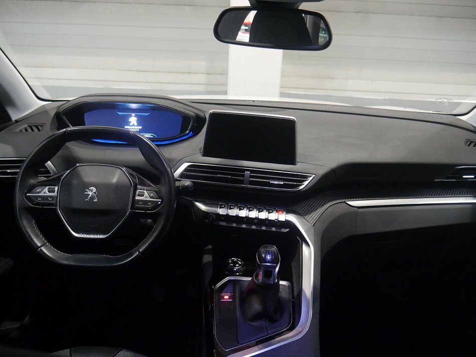 Peugeot 3008 1.2PT 