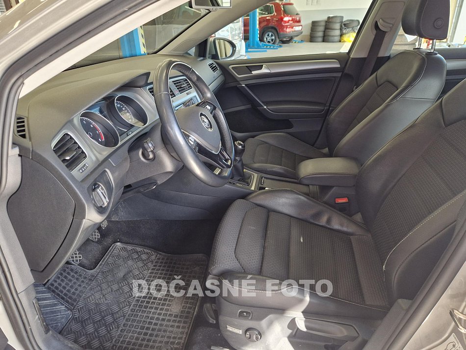 Volkswagen Golf 1.2 i 