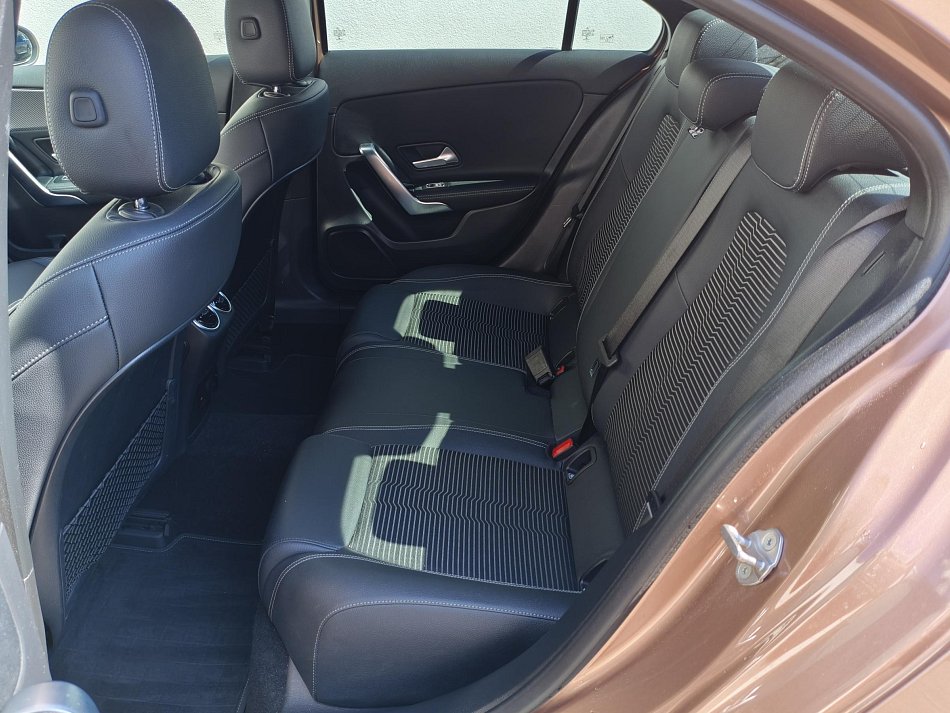 Mercedes-Benz Třída A 1.4 i  A180