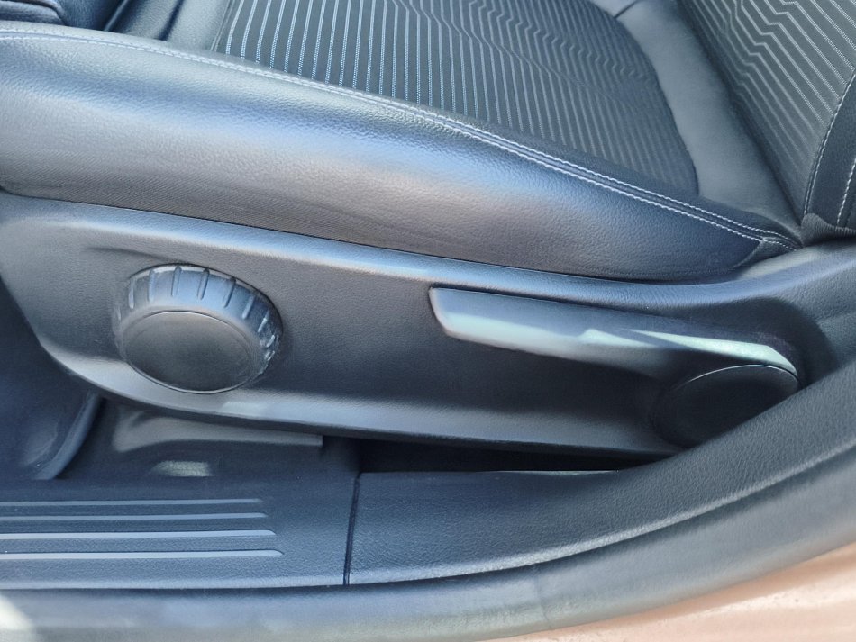Mercedes-Benz Třída A 1.4 i  A180