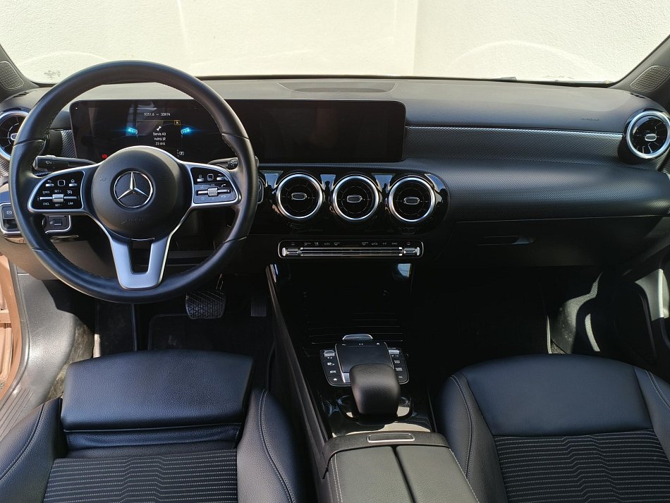 Mercedes-Benz Třída A 1.4 i  A180