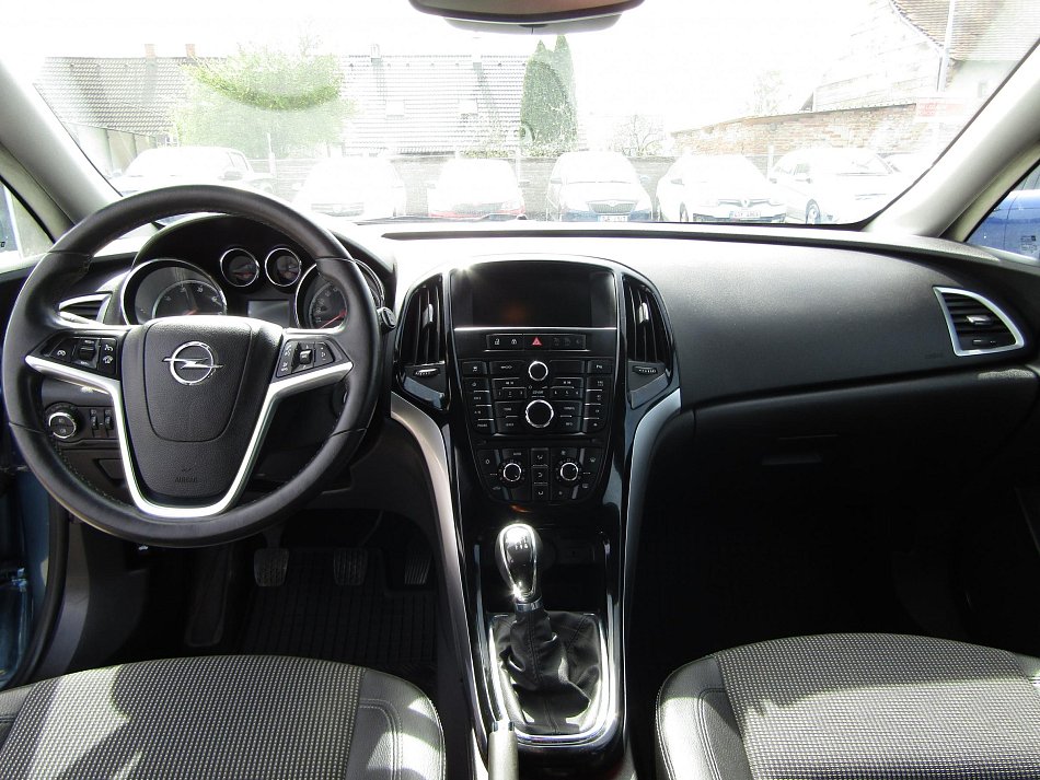 Opel Astra 1.6CDTi 