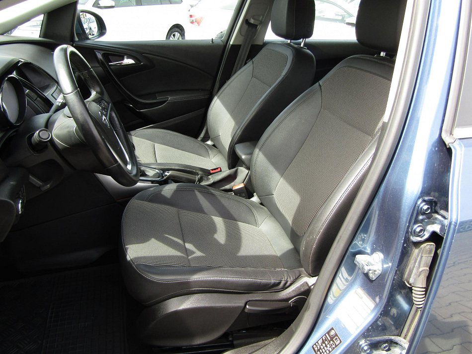 Opel Astra 1.6CDTi 