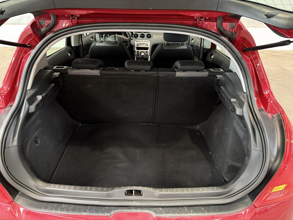 Peugeot 308 1.6i 
