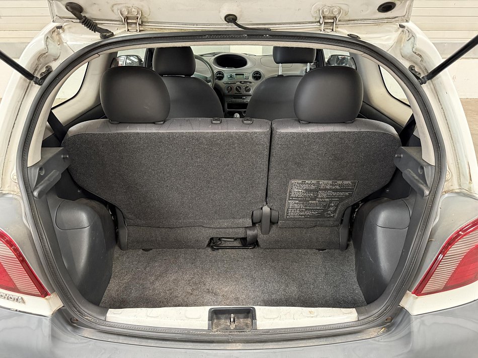 Toyota Yaris 1.0i 