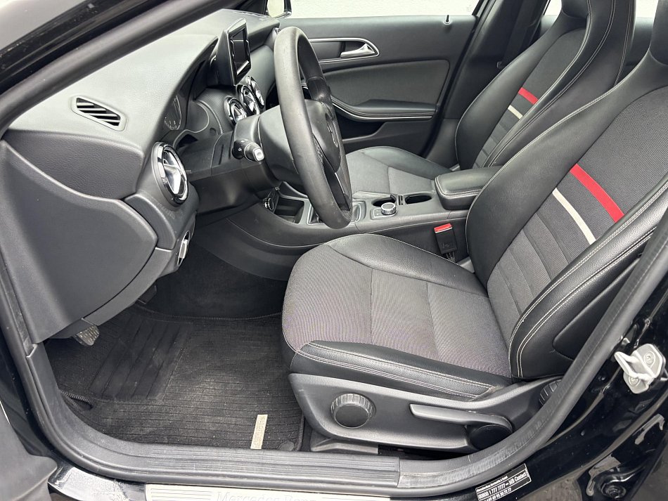 Mercedes-Benz Třída A 1.6i 