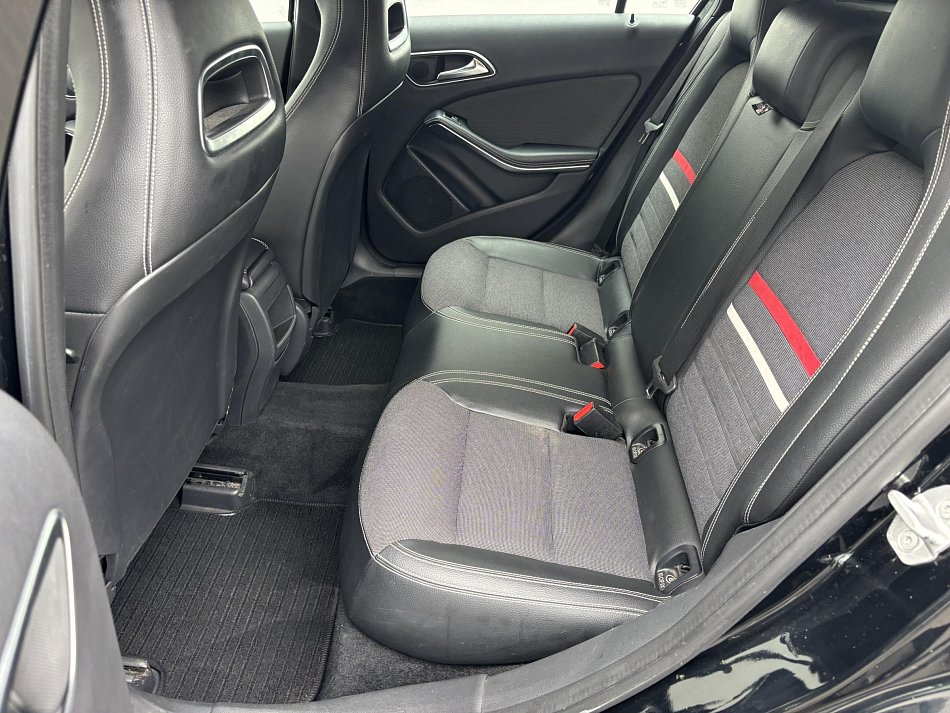 Mercedes-Benz Třída A 1.6i 