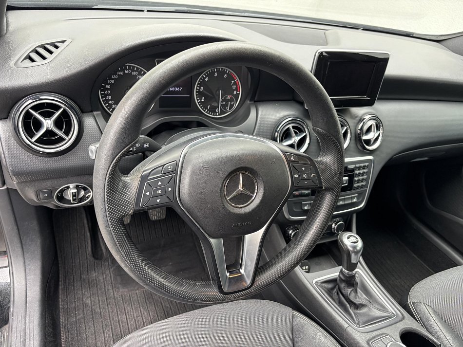 Mercedes-Benz Třída A 1.6i 