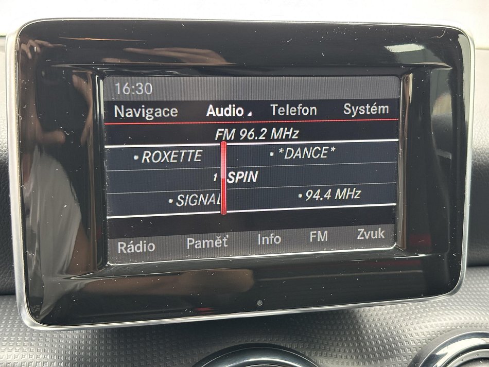 Mercedes-Benz Třída A 1.6i 