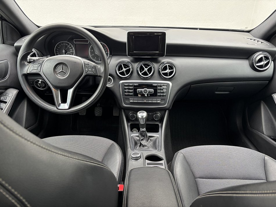 Mercedes-Benz Třída A 1.6i 