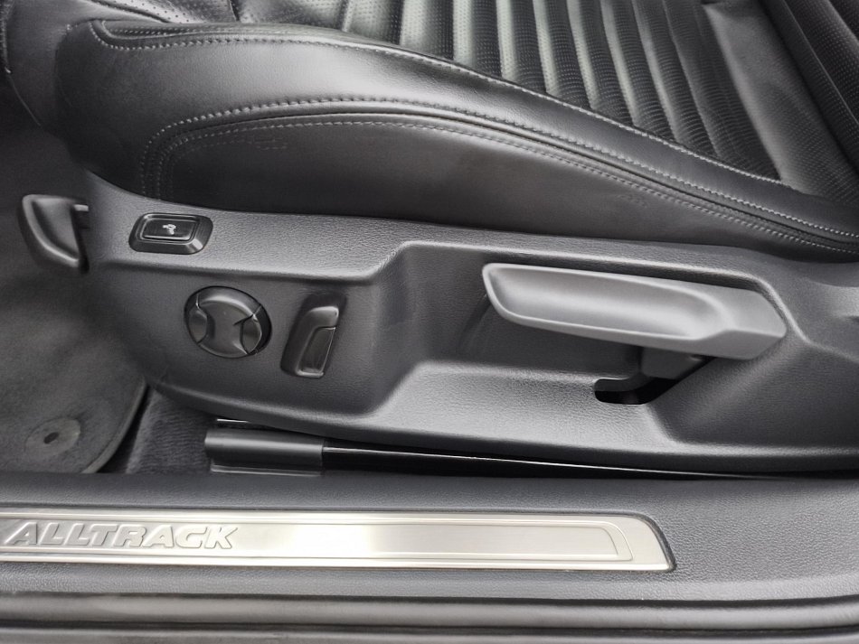 Volkswagen Passat 2.0 BITDi Alltrack 4Motion