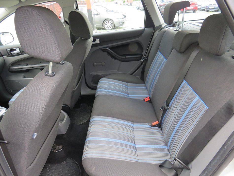 Ford Focus 1.4i 