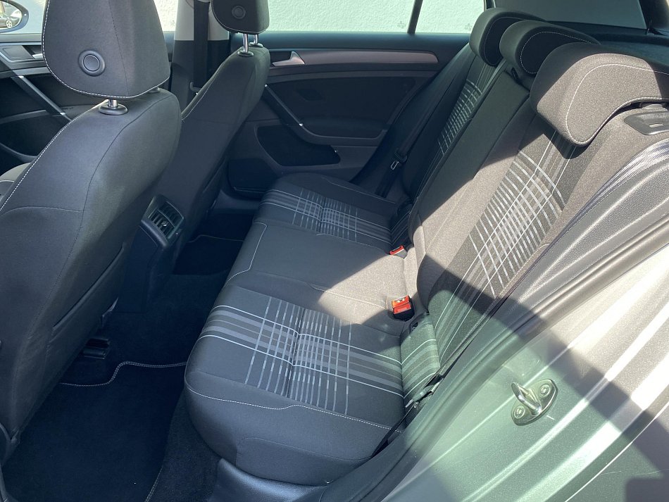 Volkswagen Golf 1.2 TSi Lounge