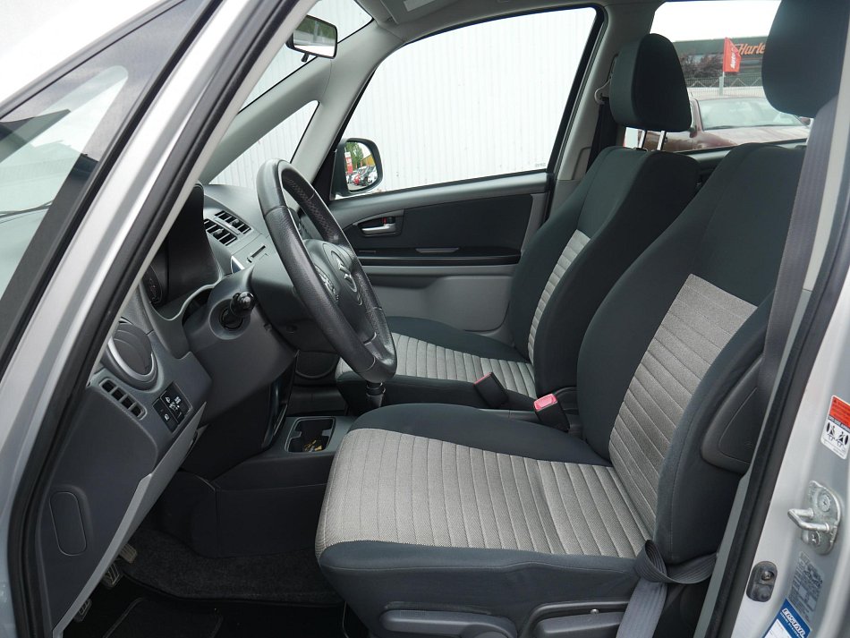 Suzuki SX4 1.6i  4x4