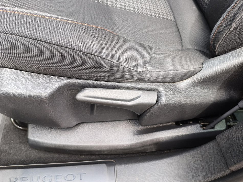 Peugeot 5008 1.5 HDi Active