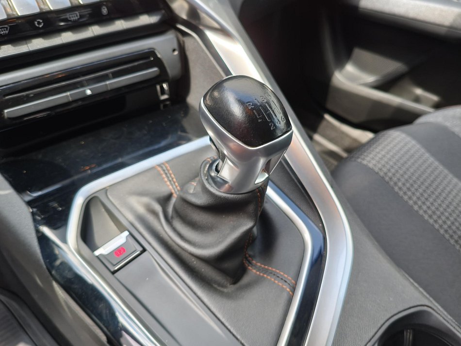 Peugeot 5008 1.5 HDi Active