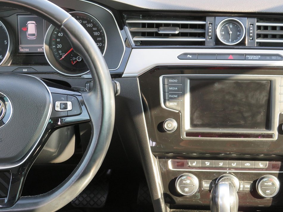 Volkswagen Passat 2.0TDi Highline