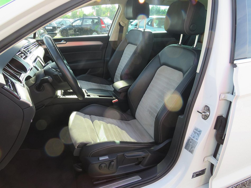 Volkswagen Passat 2.0TDi Highline