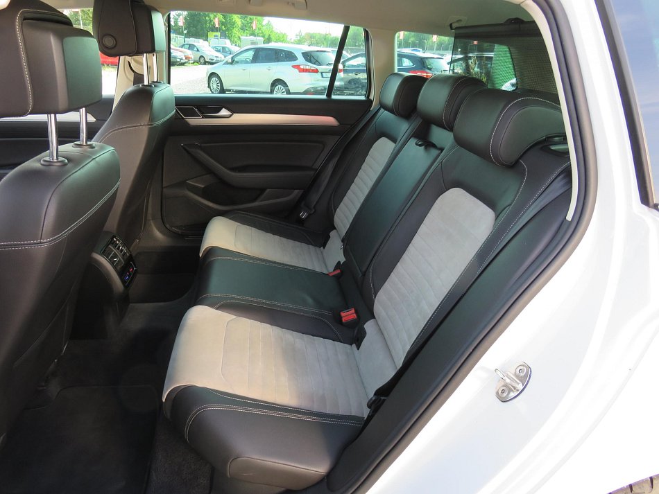 Volkswagen Passat 2.0TDi Highline