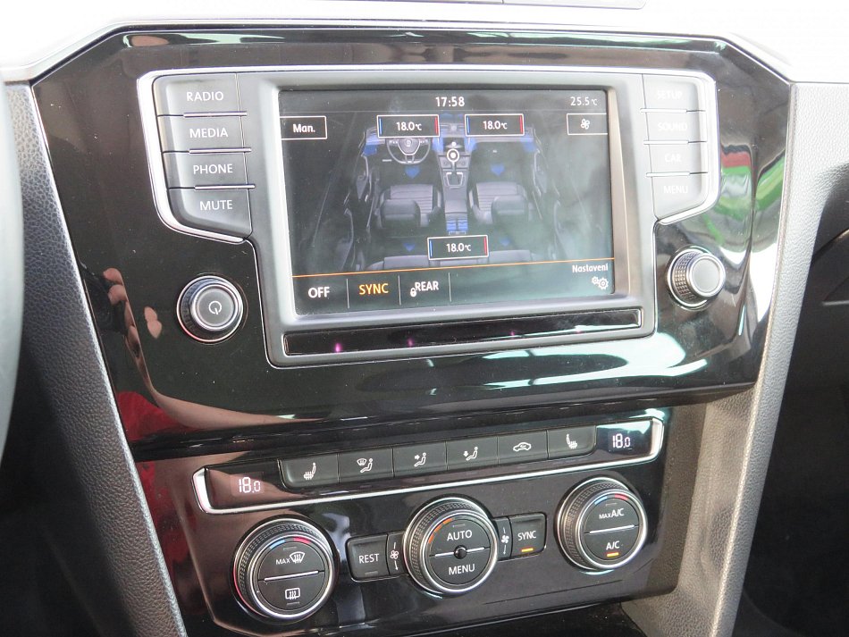 Volkswagen Passat 2.0TDi Highline