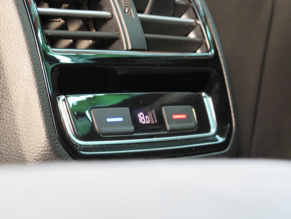 Volkswagen Passat 2.0TDi Highline