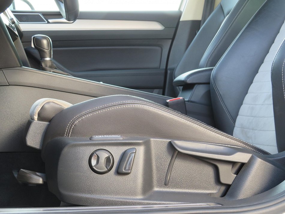 Volkswagen Passat 2.0TDi Highline