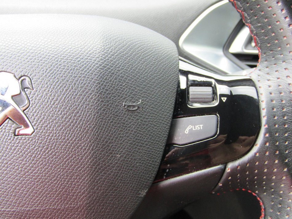 Peugeot 308 1.5HDi 