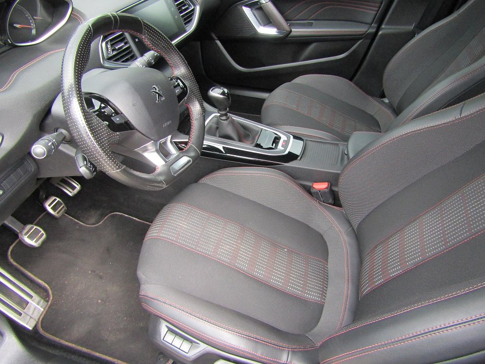 Peugeot 308 1.5HDi 