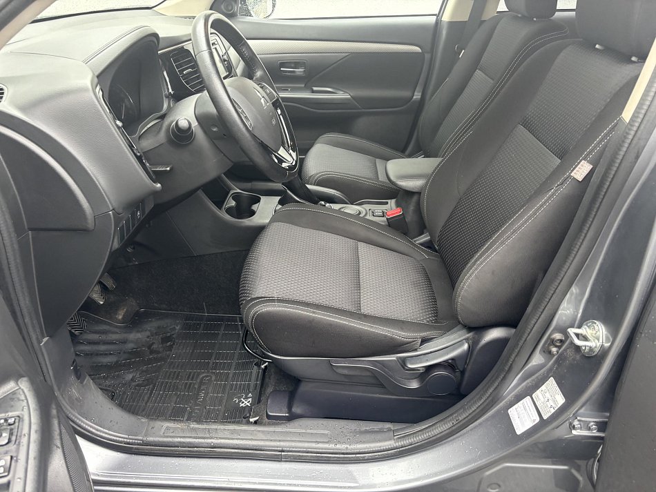 Mitsubishi Outlander 2.0MIVEC 