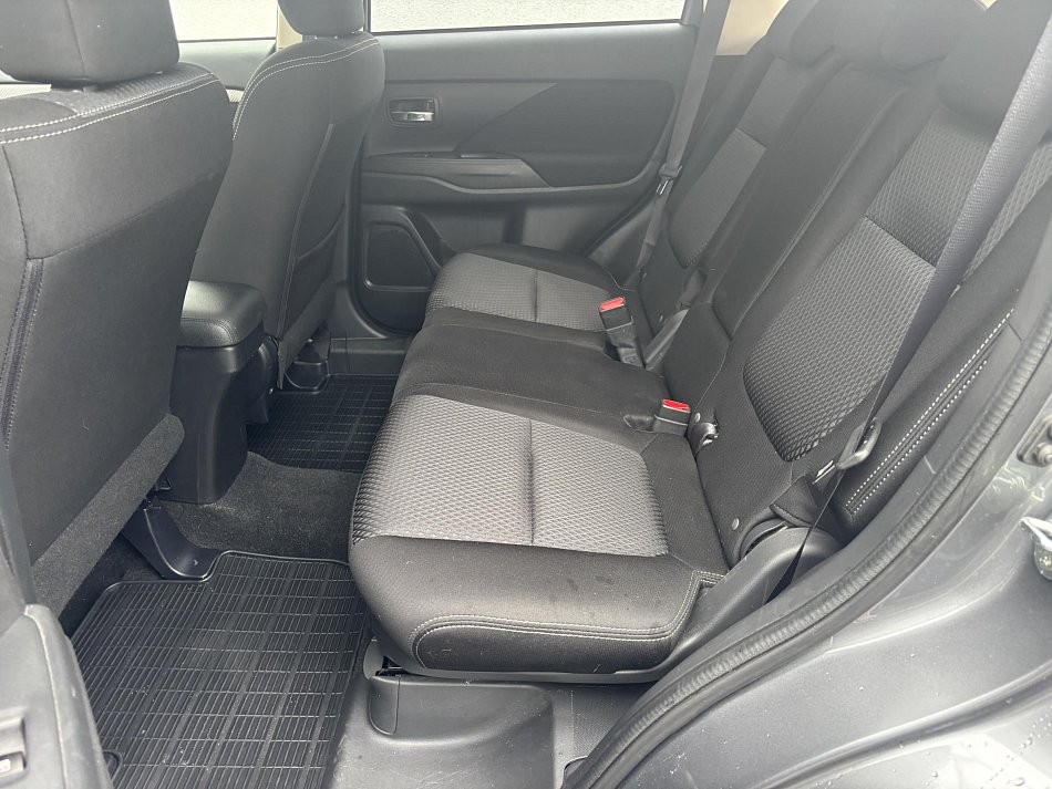 Mitsubishi Outlander 2.0MIVEC 