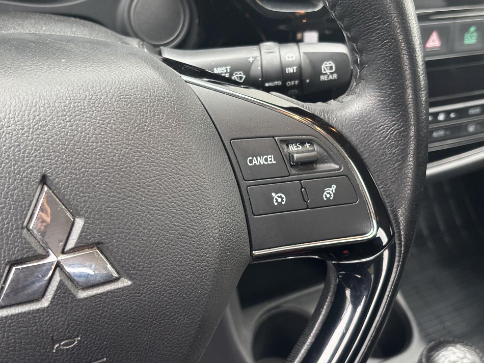 Mitsubishi Outlander 2.0MIVEC 