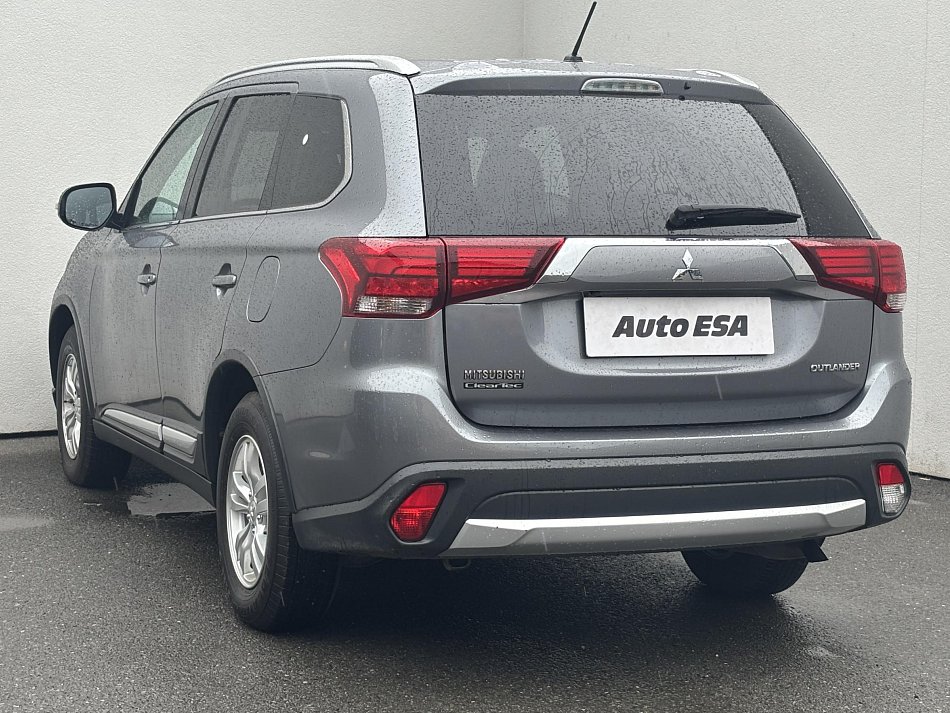 Mitsubishi Outlander 2.0MIVEC 