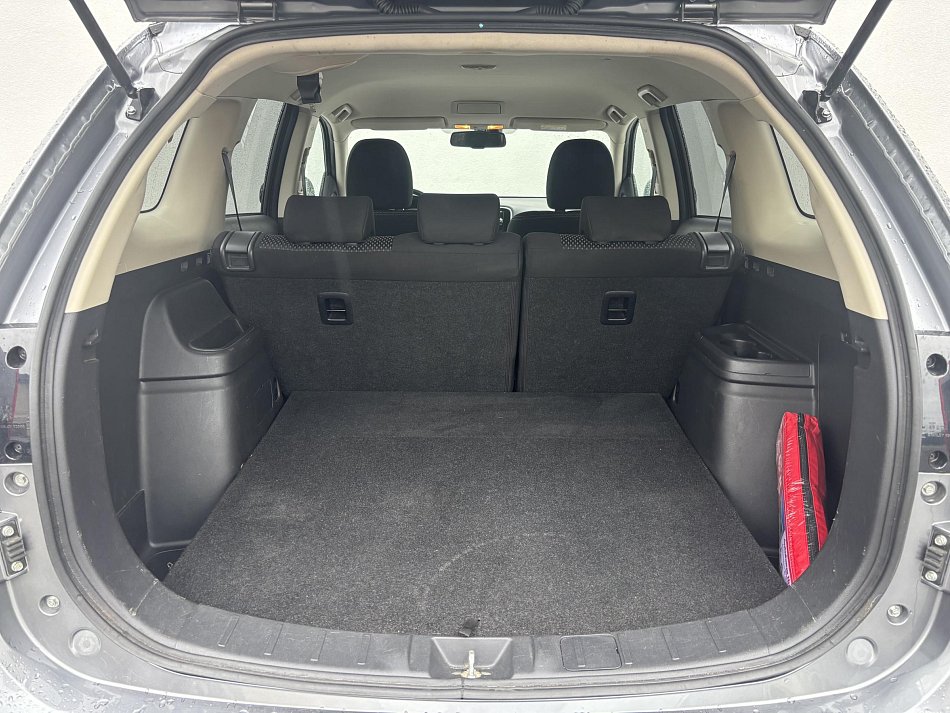 Mitsubishi Outlander 2.0MIVEC 