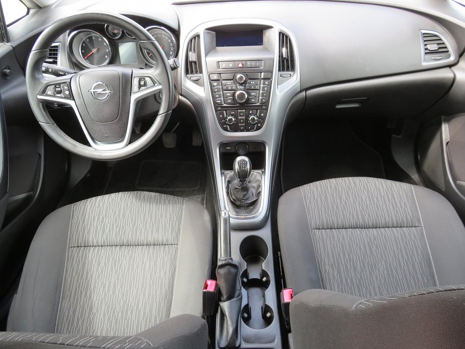 Opel Astra 1.4T 