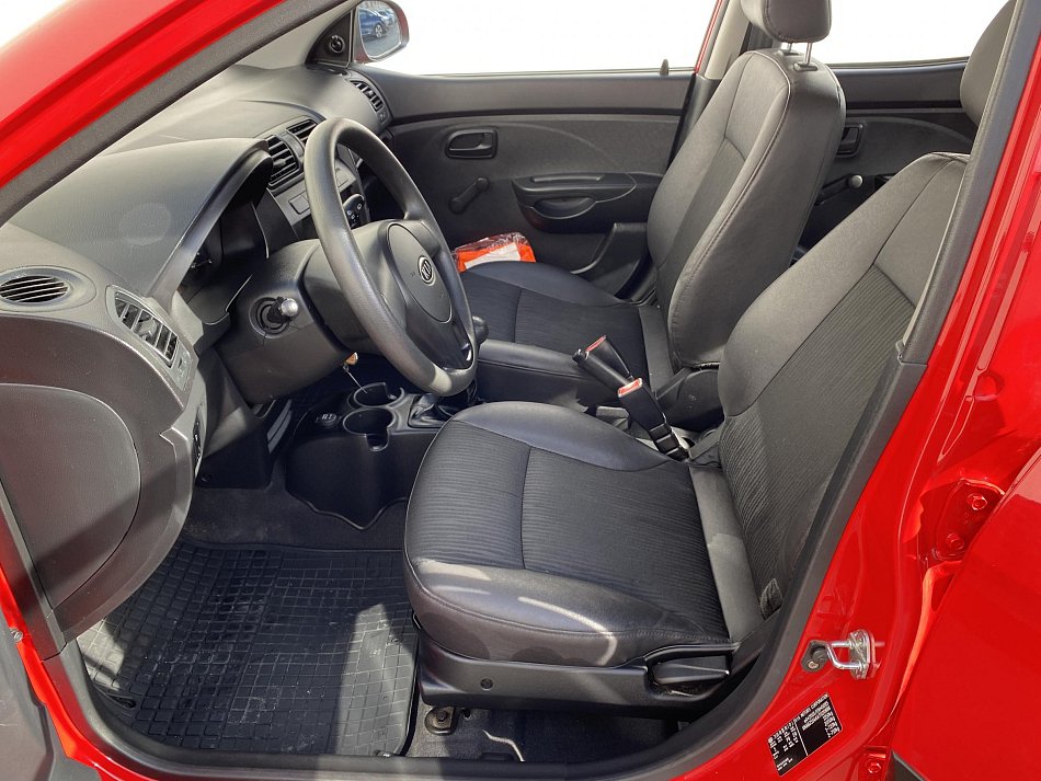 Kia Picanto 1.0i 