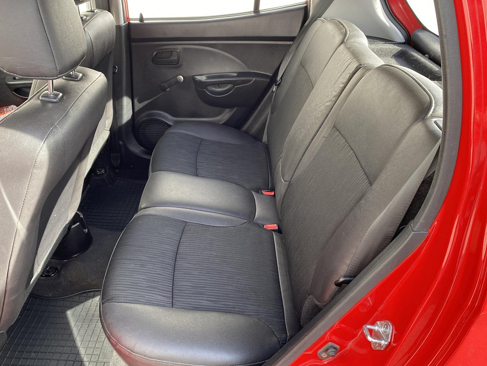 Kia Picanto 1.0i 