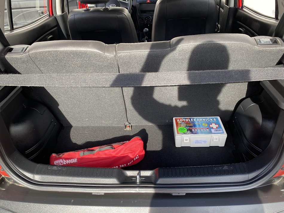 Kia Picanto 1.0i 
