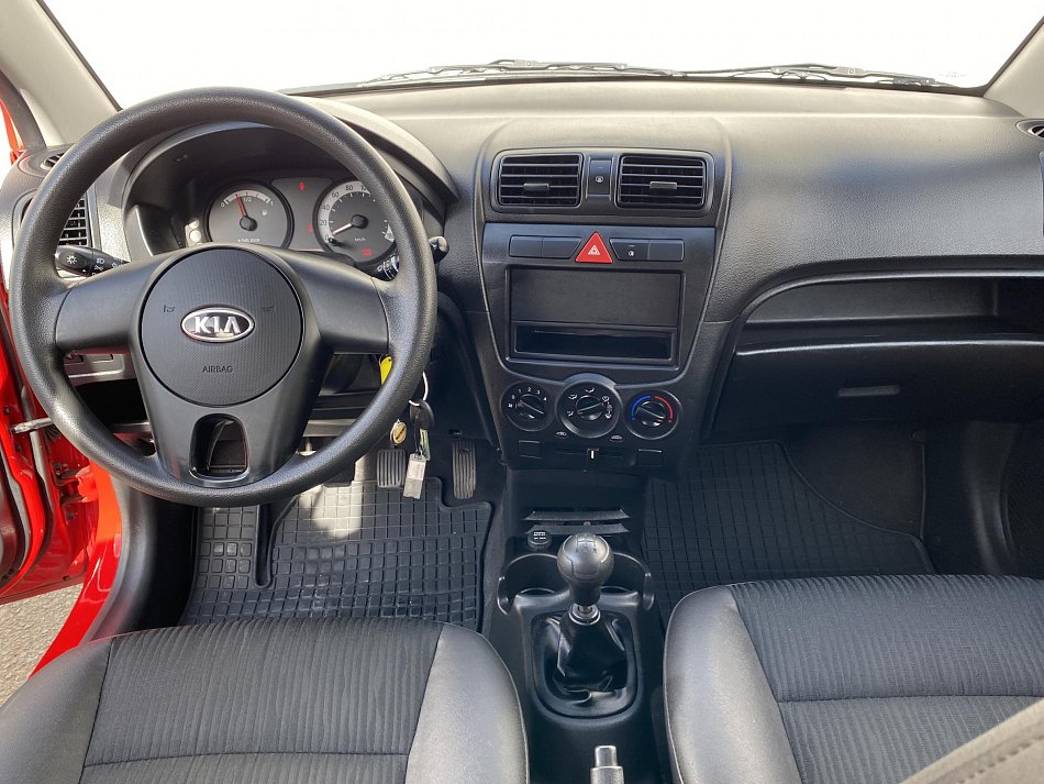 Kia Picanto 1.0i 