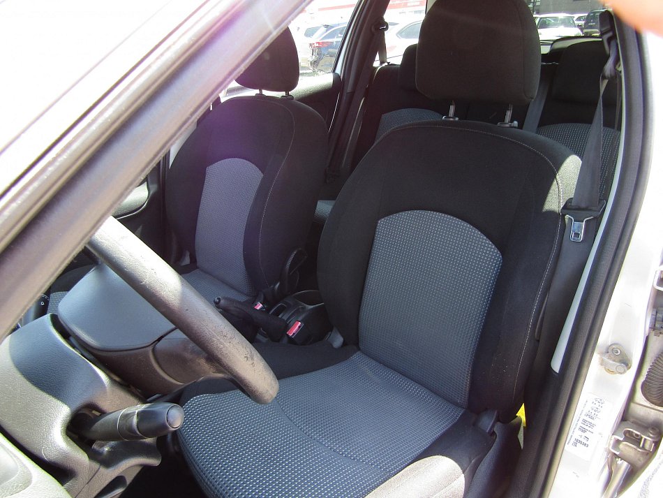 Peugeot 206 1.4 i 