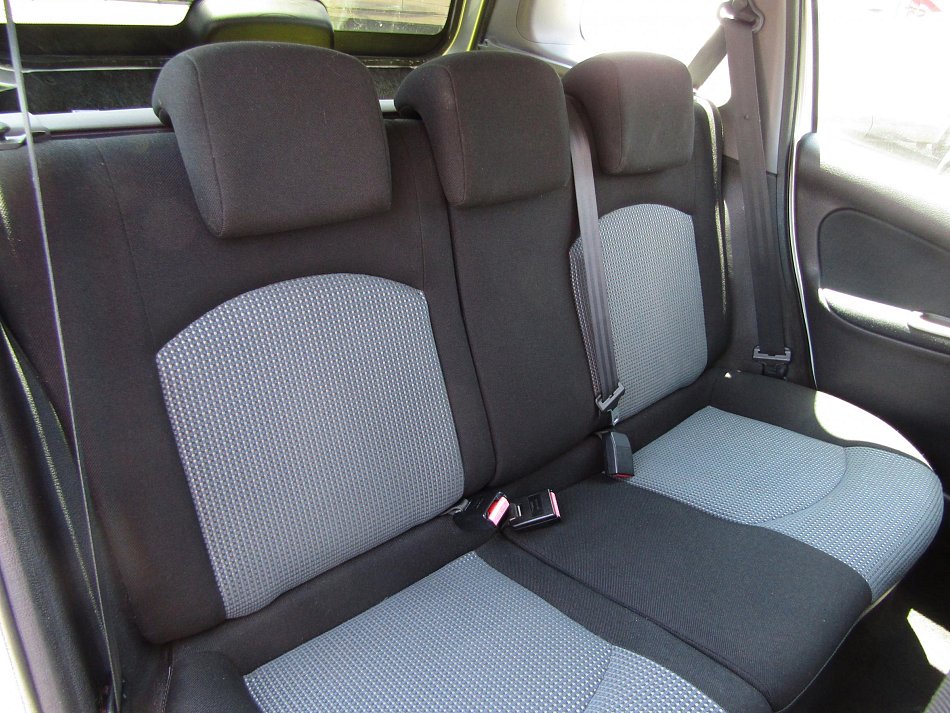 Peugeot 206 1.4 i 