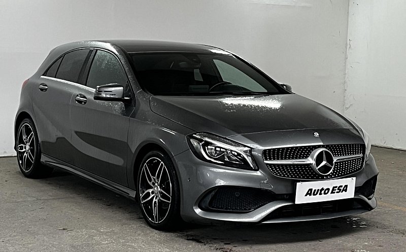 Mercedes-Benz Třída A 1.6i Sport A180