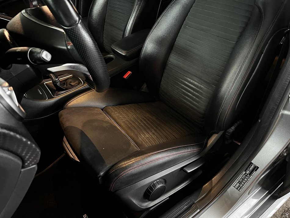 Mercedes-Benz Třída A 1.6i Sport A180
