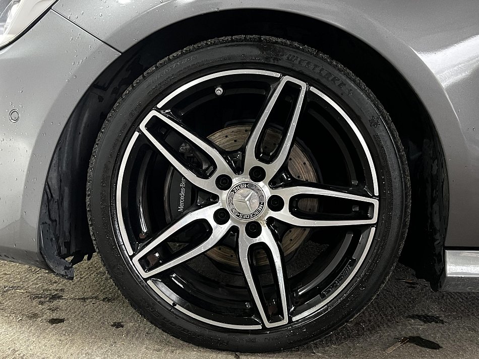 Mercedes-Benz Třída A 1.6i Sport A180
