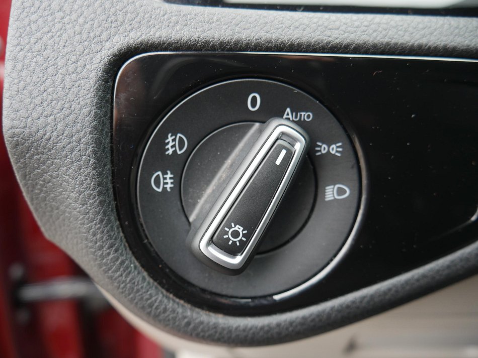 Volkswagen Golf 1.5 TSi 