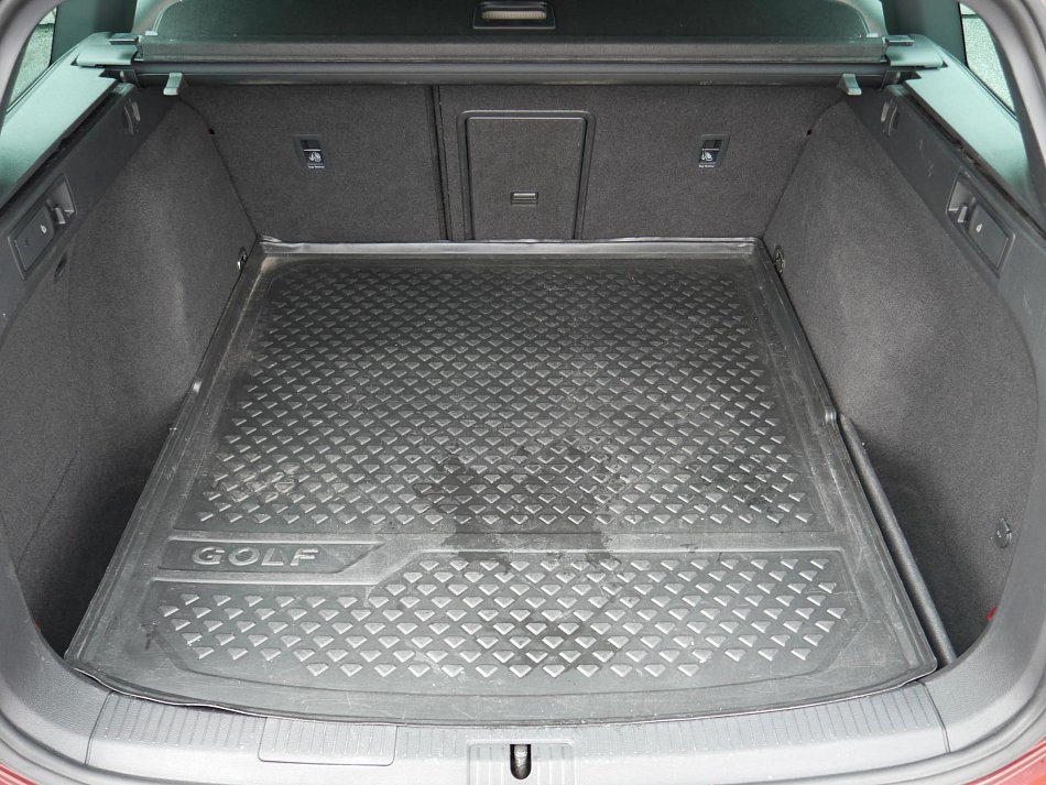 Volkswagen Golf 1.5 TSi 