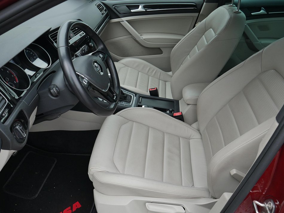 Volkswagen Golf 1.5 TSi 