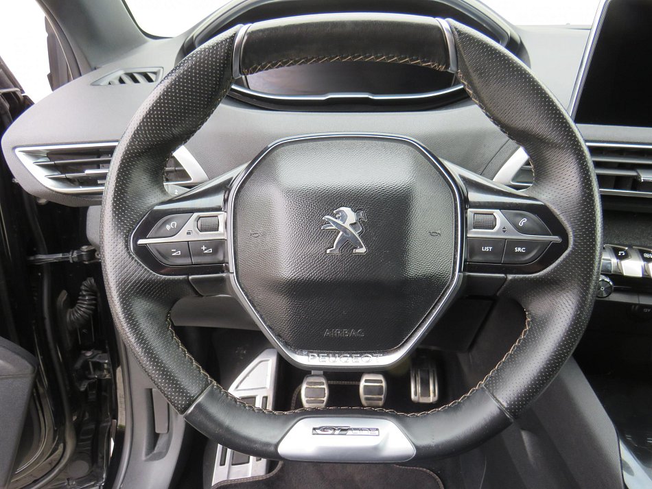 Peugeot 3008 1.2 PT GT Line