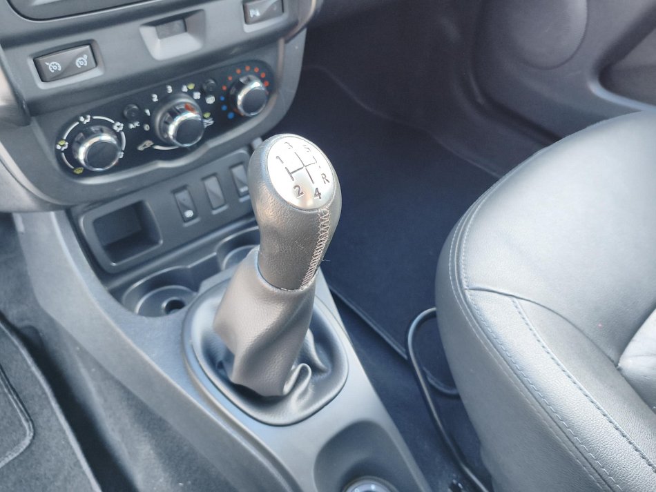 Dacia Duster 1.6 SCe Prestige
