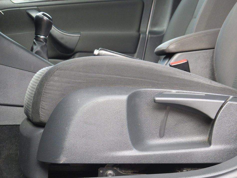 Volkswagen Golf 2.0TDi 