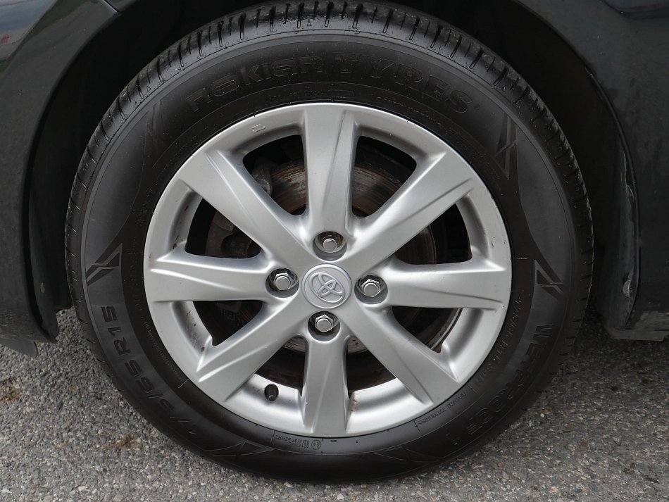 Toyota Yaris 1.33 VVT-i 